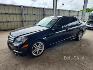 MERCEDES-BENZ C 300 4MATIC