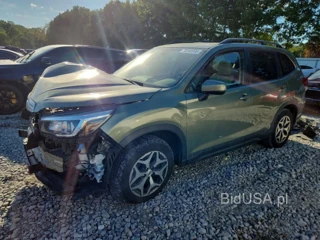 SUBARU FORESTER PREMIUM