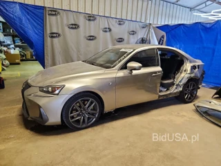 LEXUS IS 200T