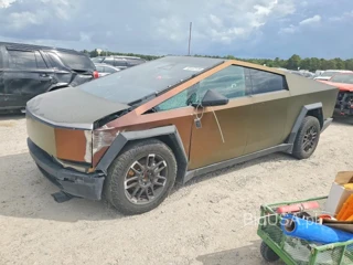 TESLA CYBERTRUCK