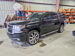 CHEVROLET SUBURBAN C1500 LT