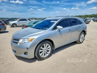 TOYOTA VENZA LE
