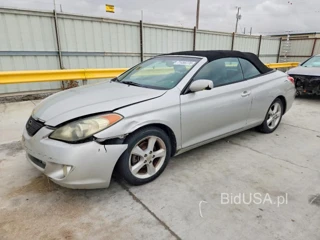 TOYOTA CAMRY SOLARA SLE V6