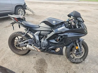 YAMAHA YZFR7