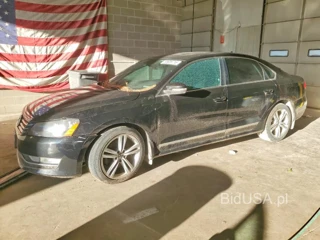 VOLKSWAGEN PASSAT SE