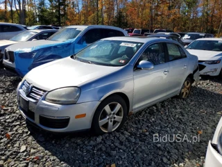 VOLKSWAGEN JETTA SE/SEL