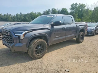 TOYOTA TUNDRA SR5