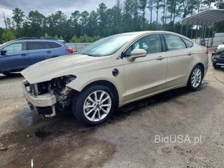 FORD FUSION TITANIUM PHEV