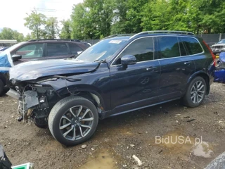 VOLVO XC90 T6 MOMENTUM