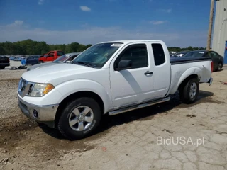 NISSAN FRONTIER SE V6