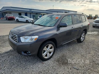 TOYOTA HIGHLANDER LIMITED