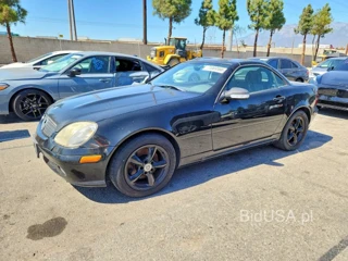 MERCEDES-BENZ SLK 320