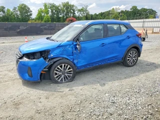 NISSAN KICKS SV