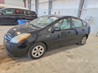 TOYOTA PRIUS BASE