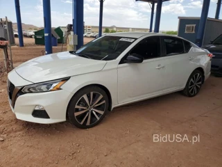 NISSAN ALTIMA SR