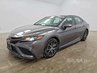 TOYOTA CAMRY SE