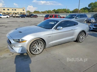 FORD MUSTANG GT