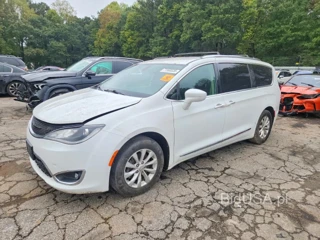 CHRYSLER PACIFICA TOURING L