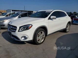 MERCEDES-BENZ GLA 250 4MATIC