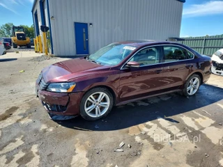 VOLKSWAGEN PASSAT SE