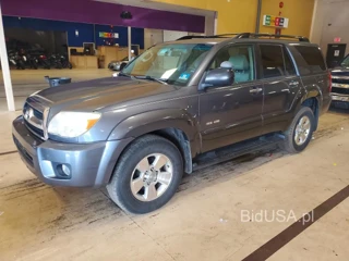 TOYOTA 4RUNNER SR5