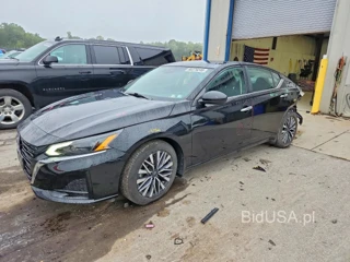 NISSAN ALTIMA SV