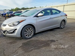 HYUNDAI ELANTRA SE