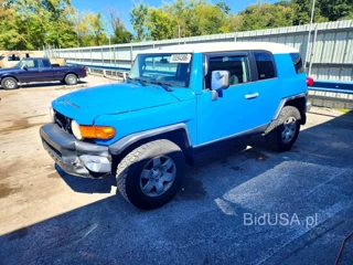 TOYOTA FJ CRUISER BASE