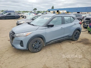 NISSAN KICKS SR