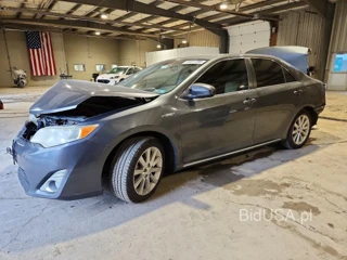 TOYOTA CAMRY HYBRID XLE