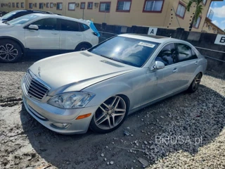 MERCEDES-BENZ S 550