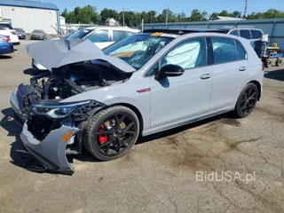 VOLKSWAGEN GTI SE