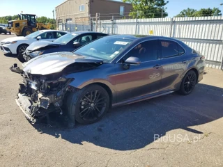 TOYOTA CAMRY XSE