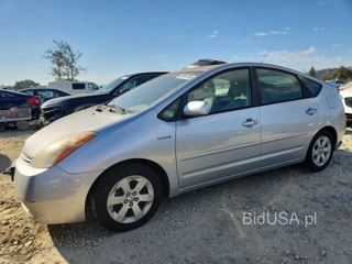 TOYOTA PRIUS BASE