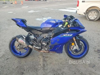 YAMAHA YZF890