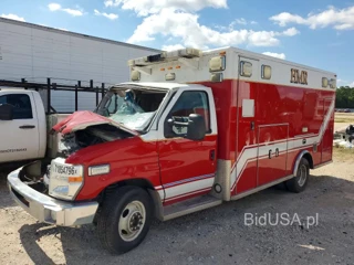 FORD ECONOLINE E450 SUPER DUTY CUTAWAY VAN