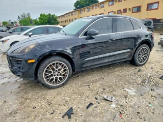 PORSCHE MACAN S