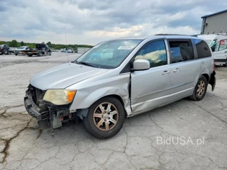 CHRYSLER TOWN & COUNTRY TOURING