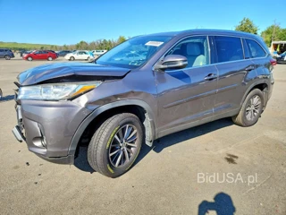 TOYOTA HIGHLANDER XLE