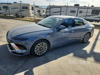 HYUNDAI SONATA HYBRID SEL