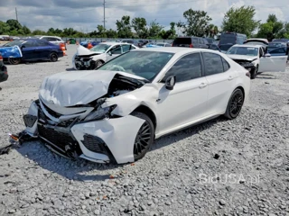 TOYOTA CAMRY SE