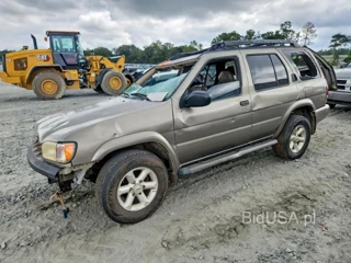 NISSAN PATHFINDER SE