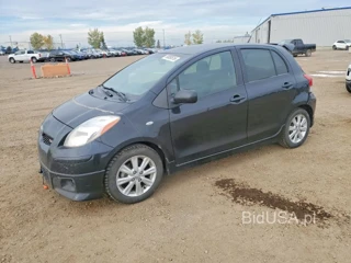 TOYOTA YARIS BASE