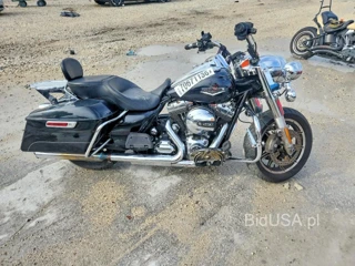 HARLEY-DAVIDSON FLHR ROAD KING