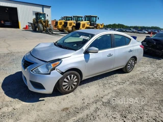 NISSAN VERSA SV