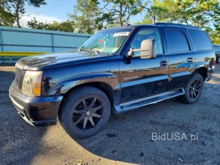 CADILLAC ESCALADE LUXURY