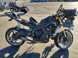 YAMAHA YZFR1