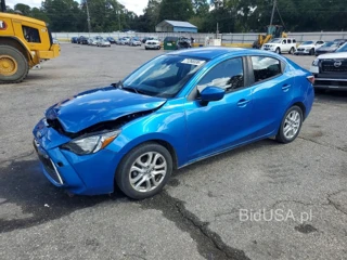 TOYOTA YARIS IA BASE