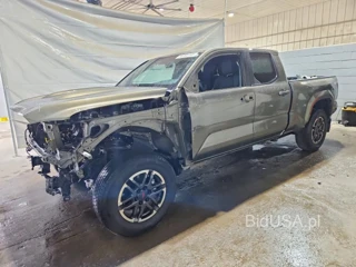 TOYOTA TACOMA TRD SPORT