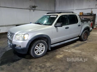 FORD EXPLORER SPORT TRAC XLT